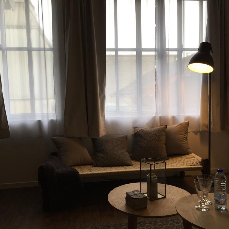 Les Chambres De L'Imprimerie Beaune  Habitación foto