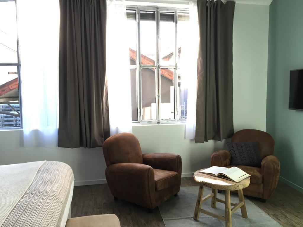 Les Chambres De L'Imprimerie Beaune  Habitación foto