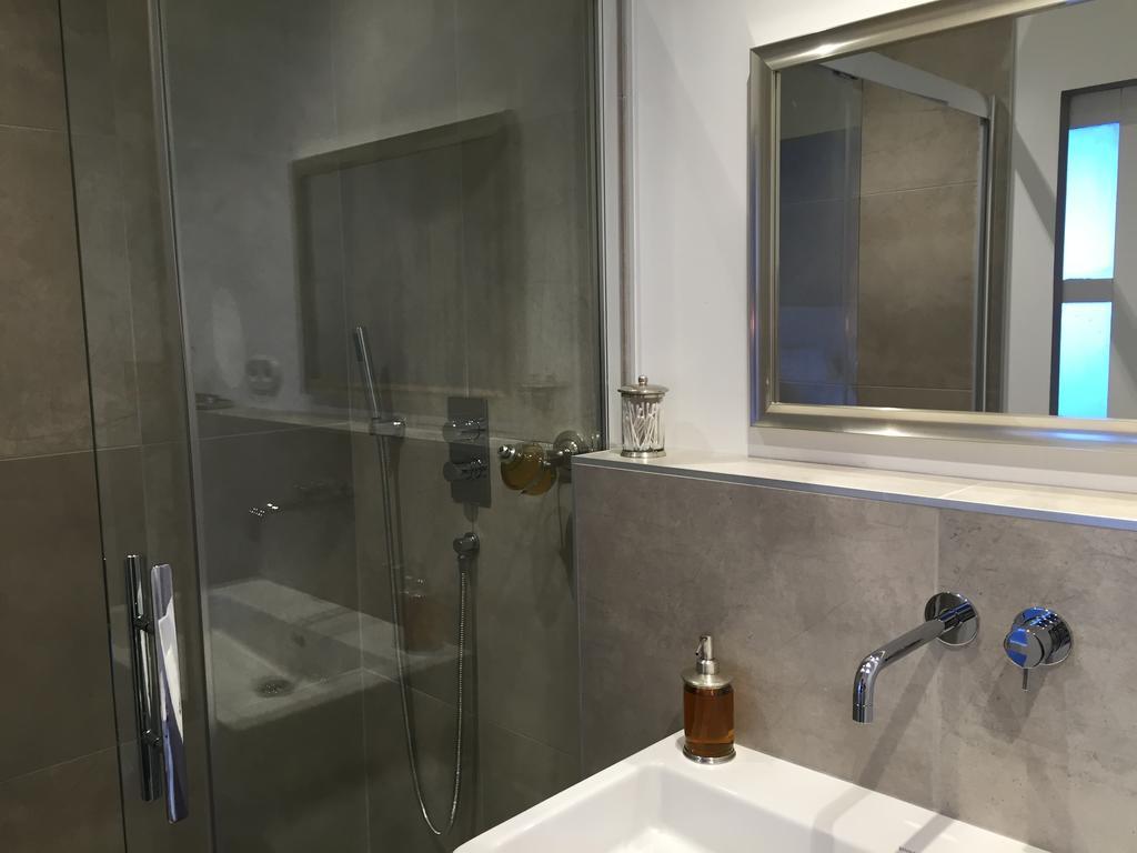 Les Chambres De L'Imprimerie Beaune  Habitación foto